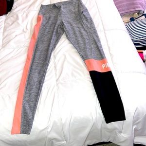 Victoria secret ultimate workout pants w zipper pocket